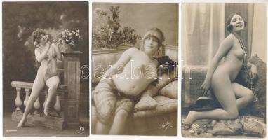 3 db RÉGI francia meztelen erotikus hölgyet ábrázoló lap / 3 pre-1945 French erotic nude non-postcard cards (Lydia 15, Corona 126, J.A. Paris Serie 044)