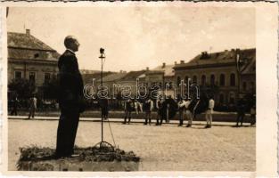 Kolozsvár, Cluj; bevonulás / entry of the Hungarian troops. Fotofilm photo (fl)