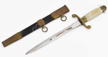 1952M Rákosi korszak repülős tőr, pengén kis korrodáció, de egyébként jó állapotban. / Hungary airforce pilot dagger in good condition.