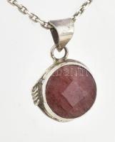 Ezüst(Ag) nyaklánc természetes gyökér rubin medállal, jelzett, h: 52 cm, bruttó: 10,6 g