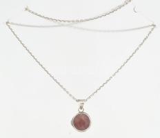 Ezüst(Ag) nyaklánc természetes gyökér rubin medállal, jelzett, h: 52 cm, bruttó: 10,6 g