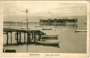 1910 Balatonfüred, Stefánia egylet kikötője, fürdő, csónakok (EK)