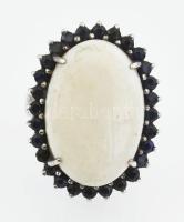 Ezüst(Ag) gyűrű opállal, jelzés nélkül, méret: 61, bruttó: 11,3 g