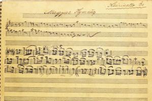 cca 1933 Endrőd, levente kürtös 2 db fotója + 2 db kézzel írt kottafüzete, változó állapotban