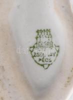 Zsolnay fehér mázas őz a gidájával, jelzett, talpánál pattanással, m: 11,5 cm