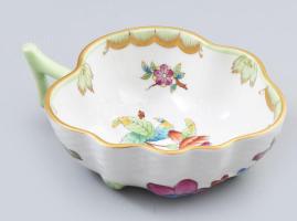 Herendi Viktória mintás porcelán levél formájú edényke. Kézzel festett, jelzett, hibátlan. 14x11 cm