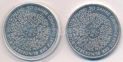 Németország 1999D 10M Ag "50 éves a Szövetségi Köztársaság Alkotmánya" (2x) forgalomba nem került emlékkiadás T:AU,XF karc, kis ph Germany 1999D 10 Mark Ag "50th Anniversary of the Bundesrepublik Constitution" (2x) non-circulating commemorative coin C:AU,XF scratch, small edge error Krause KM#196