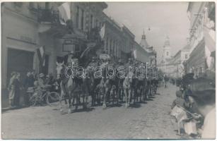 1940 Szatmárnémeti, Satu Mare; bevonulás, lovas katonák / entry of the Hungarian troops, cavalry. photo + &quot;1940 Szatmárnémeti visszatért&quot; So. Stpl (fl)