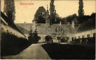 1916 Bajmócfürdő, Bojnické kúpele; fürdő udvara. Gubits B. kiadása Privigye 1736. / courtyard of the spa (kis szakadás / small tear)