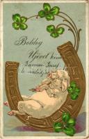 1906 Boldog újévet! Malac arany patkóban - dombornyomott / New Year greeting, pig in golden horseshoe - embossed litho (Rb)