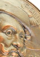 Peter Paul Rubens arcképével díszített nagyméretű rézlemez dísztál, jó állapotban, d: 64 cm