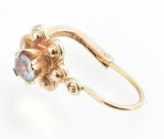 Arany (Au) 14K akvamarin köves fülbevalópár, jelzett, 1,2×0,8 cm, bruttó: 2,6 g