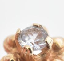 Arany (Au) 14K akvamarin köves fülbevalópár, jelzett, 1,2×0,8 cm, bruttó: 2,6 g