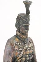 Demjén Imre (1937-): Honvéd huszár. Öntött ezüst (Ag.), márvány talapzaton, jelzett, díszdobozban,
...