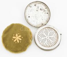 Ezüst (Ag) púderkompakt. Jelzett, mesterjegyes, belül réz betéttel d: 58 mm