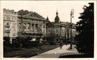 Kolozsvár, Cluj; Mátyás király tér, Jakab üzlete / square, shops