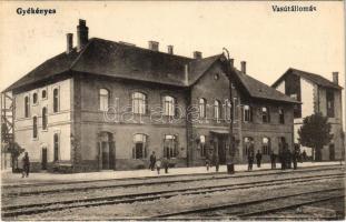 1919 Gyékényes, Vasútállomás. Vasúti levelezőlapárusítás 3194.