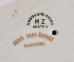 MZ Habsburg-China szószos edény kanállal, Párisi Nagy-Áruház kereskedői jelzéssel. Jelzett, kopással...