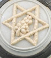 cca 1900, Villeroy & Boch Mettlach Stein porcelán judaika boroskorsó. Opalinüveget utánzó krémpo...