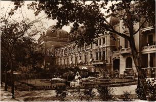 Budapest II. Szent Lukács fürdő és Nagyszálló, park. Csiky Foto