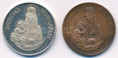 Fritz Mihály (1947-) 1991. "II. János Pál pápa / Patrona Hungariae" Ag és bronz emlékérem ...