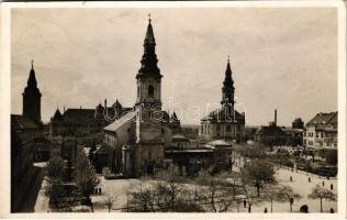 1937 Kecskemét, Szabadság tér a templommal. Horváth Pál mészáros, hentes, Kun Samu üzlete