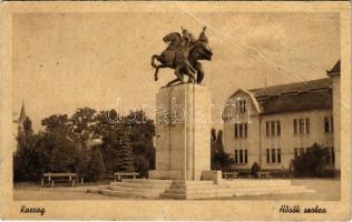 1944 Karcag, Hősök szobra, emlékmű (fa)