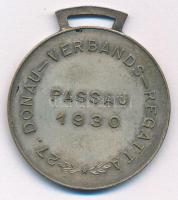 Németország 1930. "Duna Egyesületi Regatta - Passau 1930" kétoldalas, ezüstözött bronz evezős díjérem füllel (38mm) T:XF patina Germany 1930. "Donau-Verbands-Regatta (Danube Association Regatta) - Passau 1930" double-sided, silvered bronze award medal with ear (38mm) C:XF patina