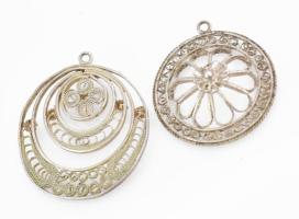 Ezüst(Ag) filigrán medál, 2 db, jelzés nélkül, d: 2,5 és 3 cm, nettó: 6,5 g