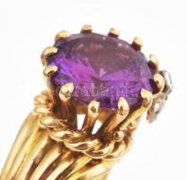 Arany (Au) 18K gyűrű kövekkel díszítve, jelzett, méret: 48, bruttó: 8,9 g