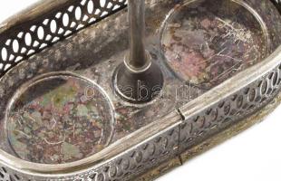 Alpakka só- és borsszóró állvány, szóró nélkül, jó állapotban, m: 16 cm