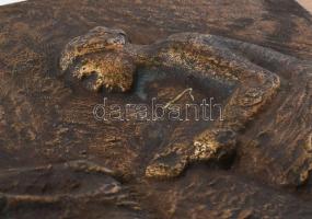 Takács Erzsébet (1928-1999): Krumpliszedők. Bronz plakett, fa lapra applikálva. Jelzett, 16x17 cm