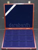 Fa éremtartó kazetta 12 férőhellyel, 54x54mm