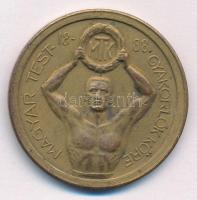 1935. "Magyar Testgyakorlók Köre - MTK / Bátorság, Buzgalom, Barátság" bronz díjérem, hátoldalán "1935" gravírozással (41mm) T:XF