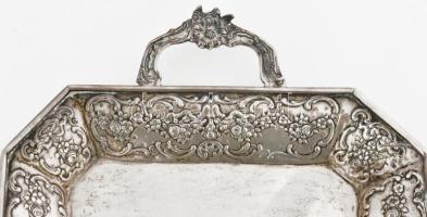 Neorokokó ezüst (Ag) kávészervírozó készlet, gazdagon díszített, rokályokban virág- és puttómintás d...