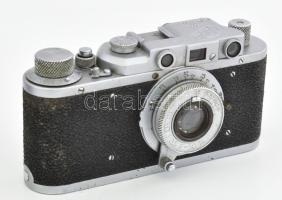 cca 1952 FED-1 szovjet fényképezőgép, 1:3,5 f=50 mm objektívvel, sapkával, kissé sérült bőr tokban, ...