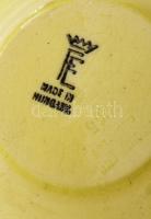 cca 1900 Fischer Emil áttört mintás váza pár, áttört virágmintákkal, jelzett, mázrepedésekkel, kopás...