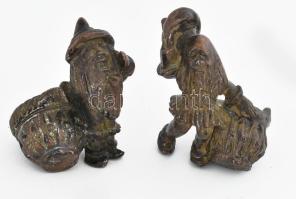 Bronzírozott fém törpe figura pár, kopással, jelzett, m: 9-10 cm