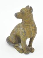 Vas kutya szobor, hiánnyal, m: 11 cm