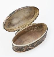 1768-1774, francia, Julien Alaterre, feltehetően Párizs, aranyozott ezüst (Ag) tubákos szelence. Jel...