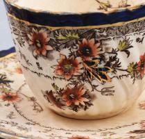 Doulton Burslem Arnold csésze alátéttel pár, cca 1890, repedt mázzal, kopással