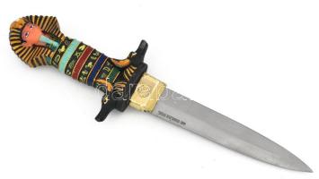 Egyiptomi dísztőr (19 cm) anubiszt ábárázoló műgyanta szarkofágban 36 cm Festett