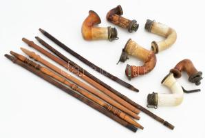 Antik pipatórium 6 db szépen faragott tajtékpipával. A piőpatórium falra akasztható. A pipák jó álla...