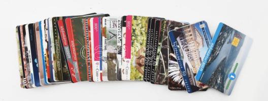 210 darab magyar telefonkártya