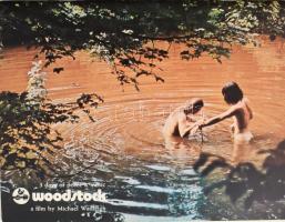 1970 Woodstock, 3 Days of Peace & Music, a film by Michael Wadleigh, Warner Bros. / angol nyelvű, képes ismertető a Woodstock c. amerikai filmről, 48 p., jó állapotbanl