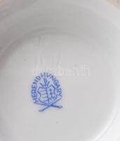 Herendi virágmintás váza. Jelzett, kis kopással, m: 22,5 cm