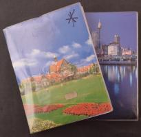 2 db, egyenként 64 férőhelyes albumban 128 db régi képeslap /1898-1944/. Sok litho, szecessziós lapo...