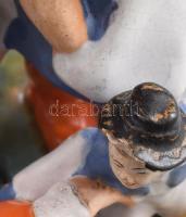 2 darab mázas kerámia szerelmespár, jelzett, sérülésekkel, ragasztással, m: 9-19 cm