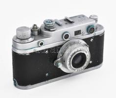Zorkij fényképezőgép, Industar-22 1:3,5 objektívvel, bőr tokjában, dohos