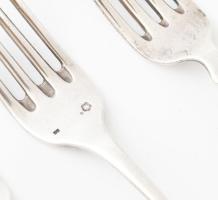 7 darab ezüst (Ag) evőeszköz, jelzett, nettó: 240 g